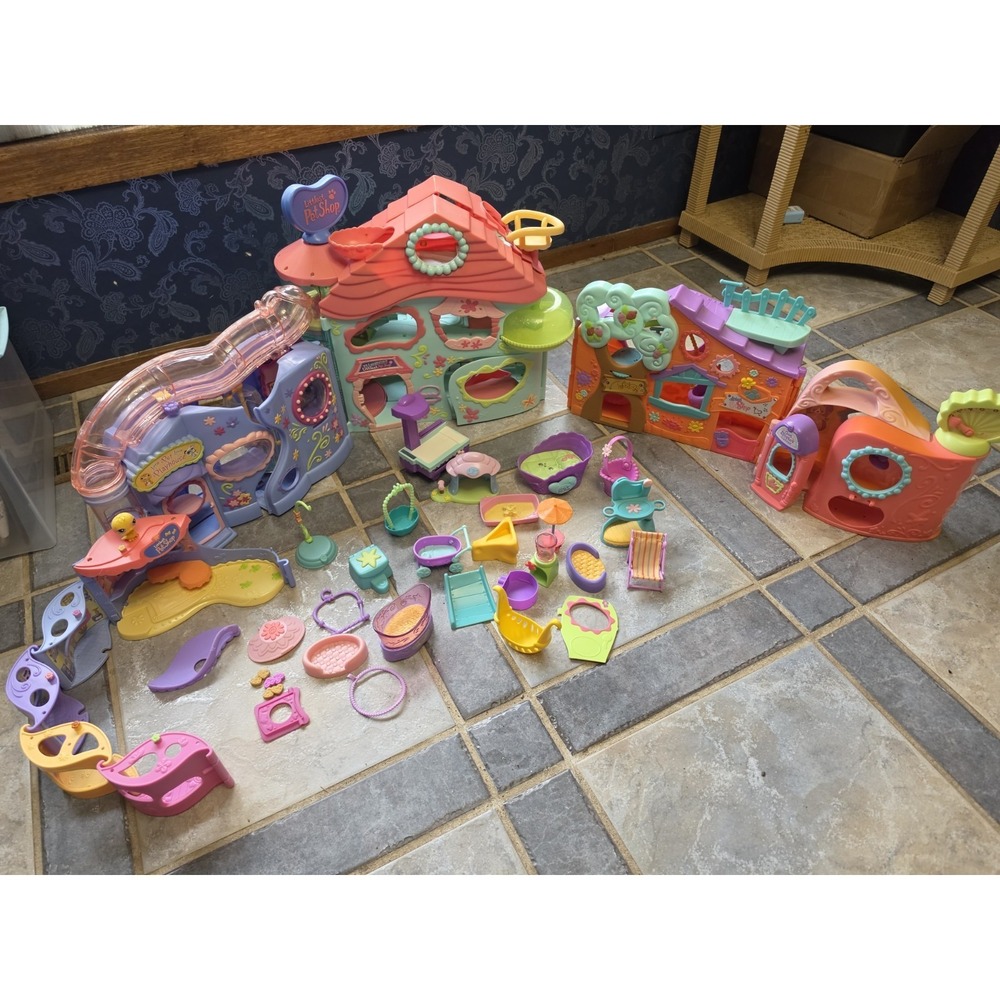 Lps‎ Lot, Includes Houses,accessories